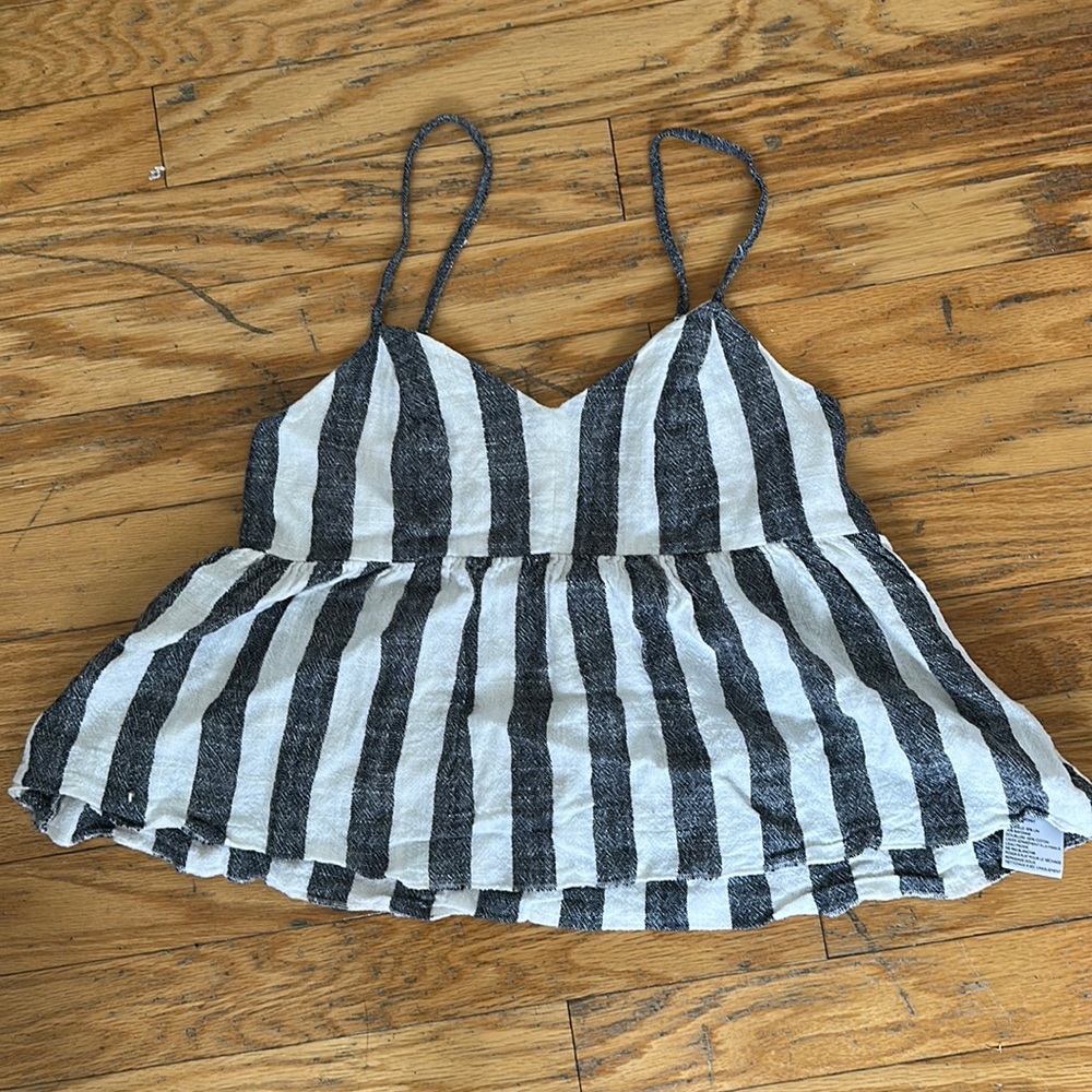 Urban Outfitter’s crop tank top size XS